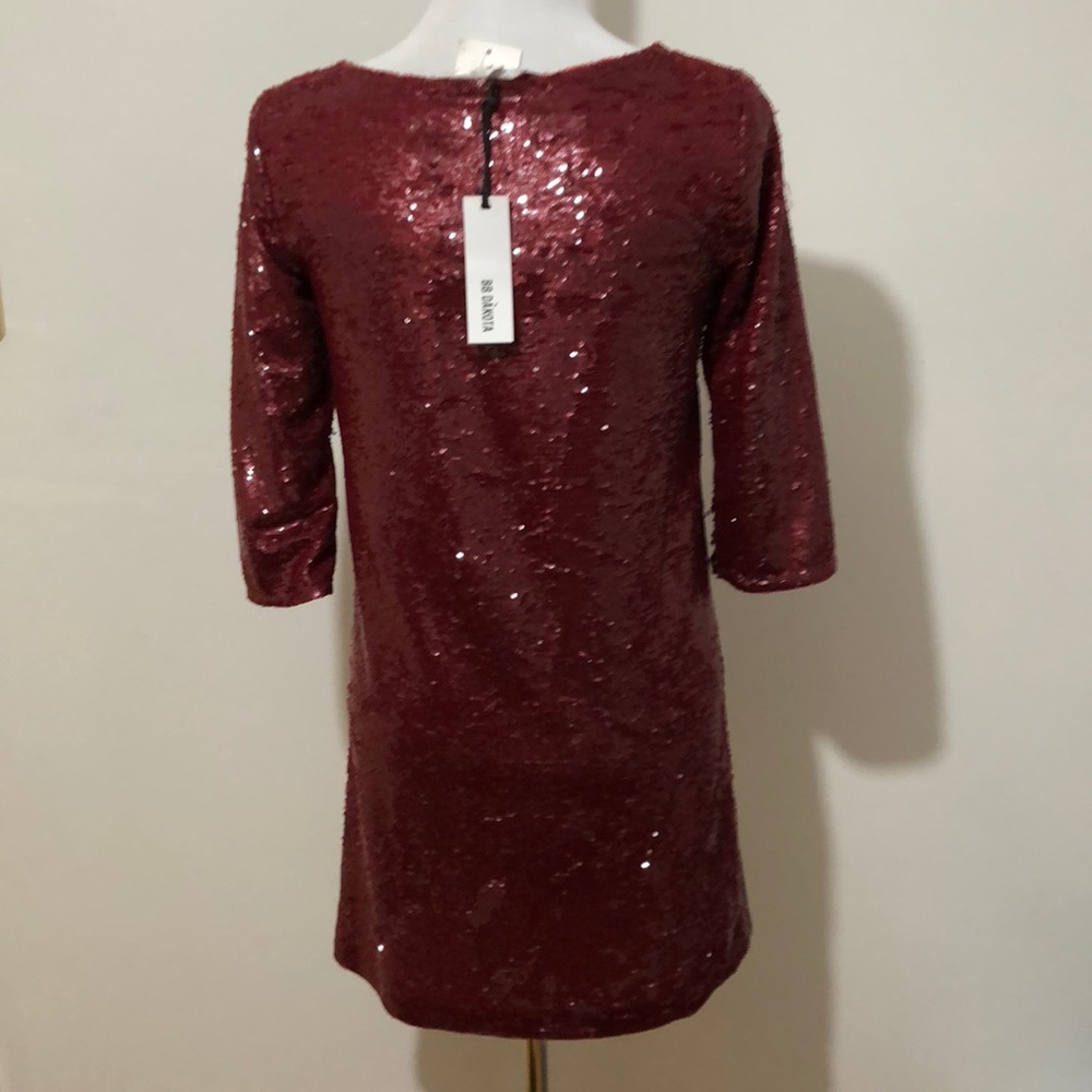 B.B. Dakota mini sequin dress with defects  H1 - Picture 4 of 7